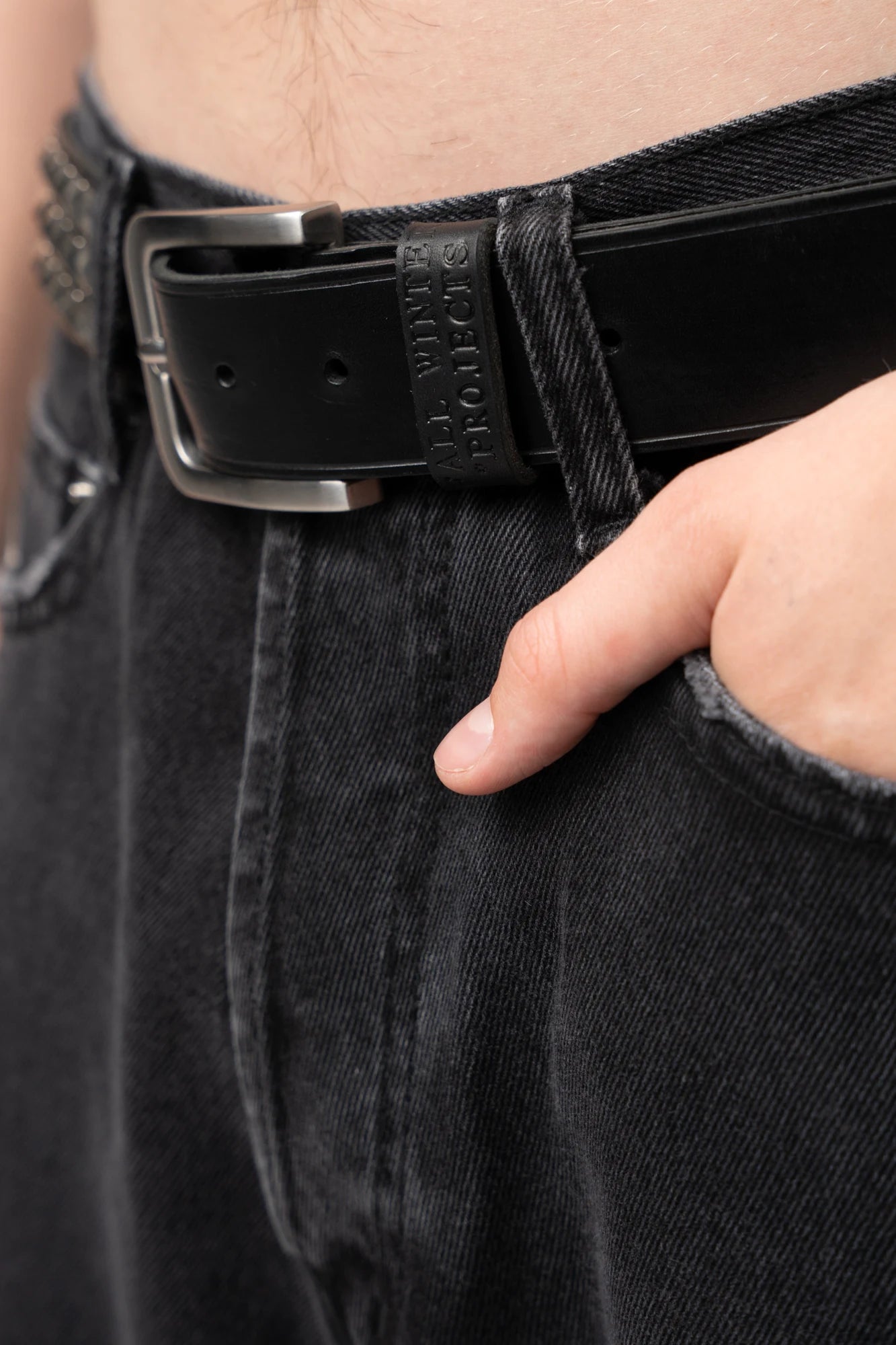 BROWN LABEL LEATHER GOODS RIVET BELT BLACK