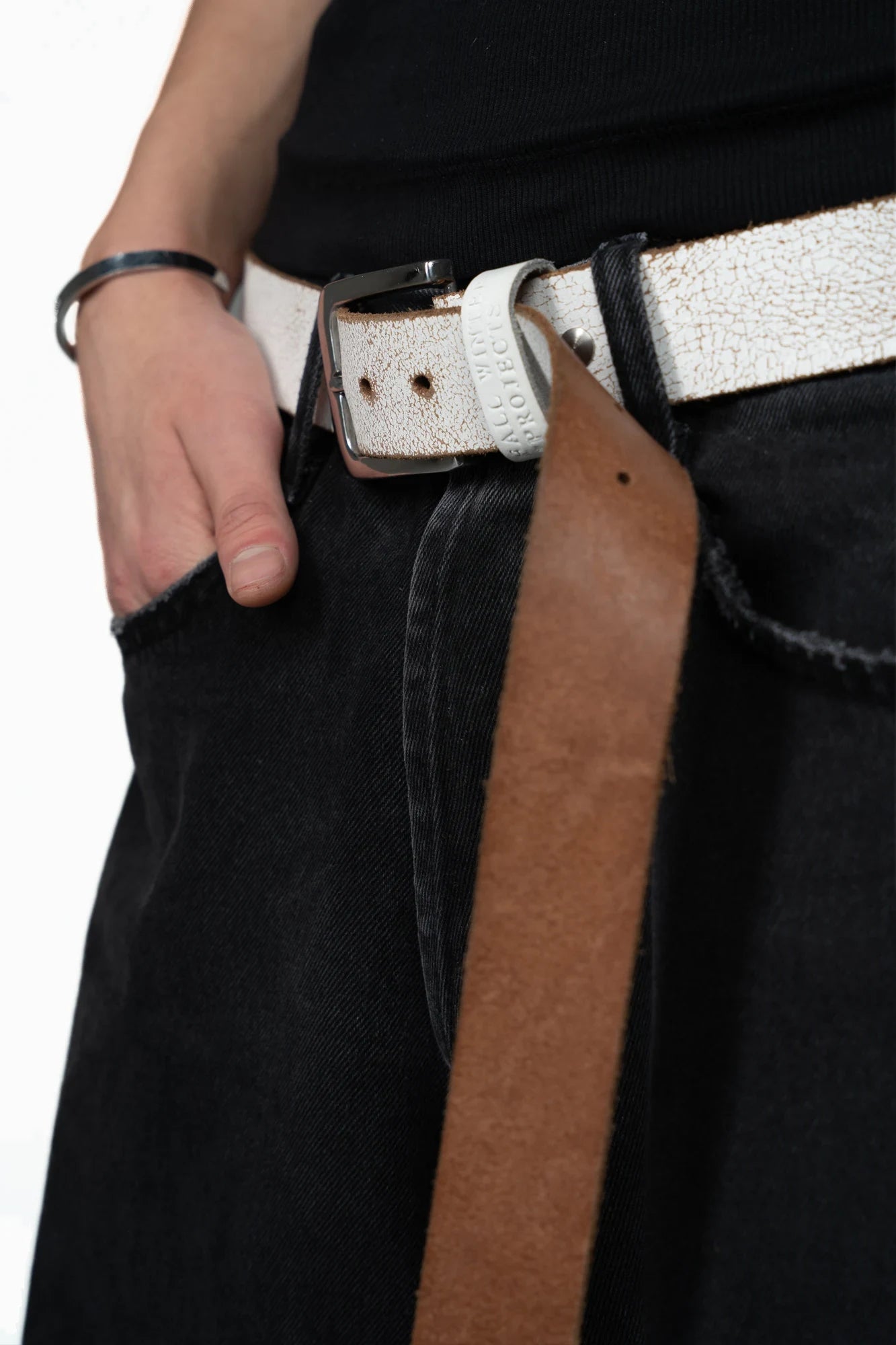 BROWN LABEL LEATHER GOODS CRACKED OVERLENGTH BELT WHITE